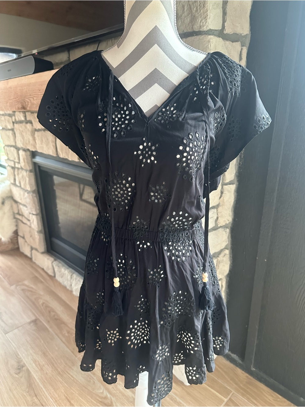 🆕 NWT Elan Black Eyelet Short Sleeve Mini Dress Sz Large